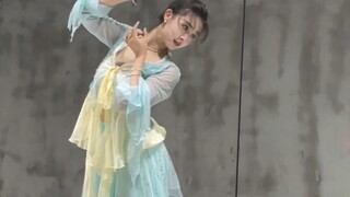 Kata Pengantar Lanting｜Mengapa kata cinta selalu salah, tidak peduli bagaimana aku menuliskannya