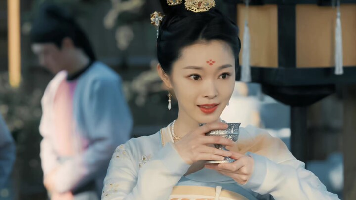 Apa cuma aku yang nonton drama ini gara-gara dia? Aku nggak pernah kecewa kalau dia main di adeganku