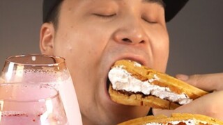【ddeonggaeTV】Bánh quế,Bánh tầng,Trà sữa caramel,Trà sữa dâu Con lừa-Anh trai Âm thanh nhai thực sự