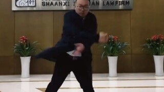 Tantangan penguncian pengacara hip-hop