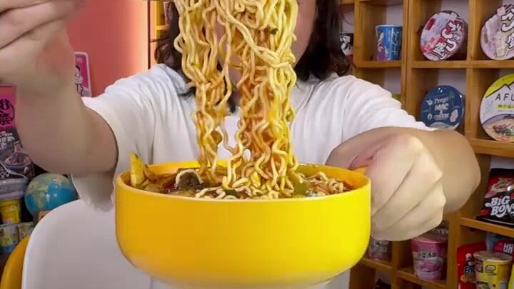 กินบะหมี่กึ่งสำเร็จรูปทุกยี่ห้อทั่วโลก กลายเป็น “เจ้าพ่อบะหมี่กึ่งสำเร็จรูปโลก” [วันที่ 290]
