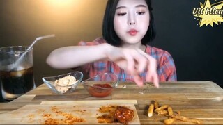 Hamburger, gà viên chiên sốt đủ vị, khoai chiên cuối #amthuc
