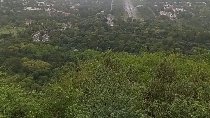 🌿 A View Above the City 🌆✨Beautiful weather, lush green scenery, and a breathtaking city view from