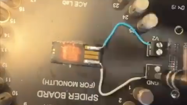 Retweet: Pemulihan Data USB Profesional