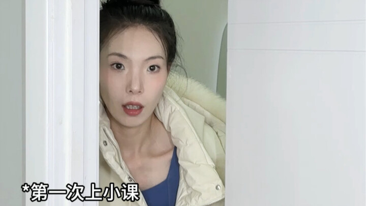 الحب هو الشعور الدائم بالدين؛ يخشى والداي أن يقدّما لي أقل مما أستحق، بينما أخشى أنا أن يكونا طيبين 