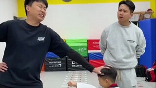 The roommate challenged the Taekwondo gym and caused a big joke. In the end, he was severely punishe