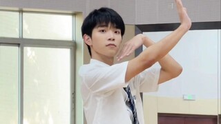 DK制服男孩的讴歌烂熳