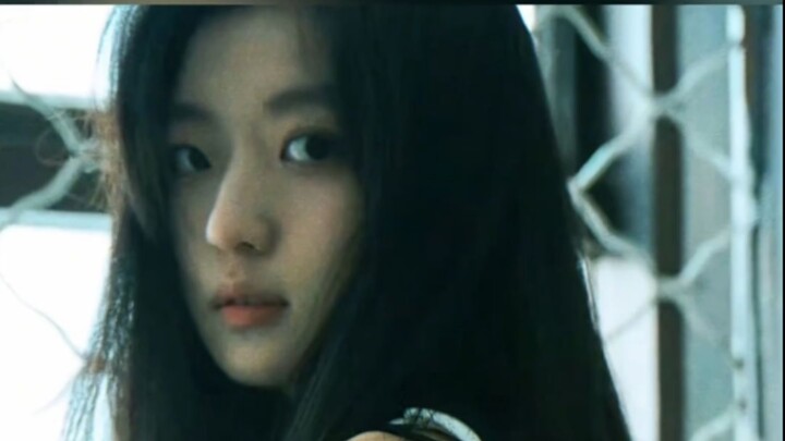 Sun Qian, the “strongest on Earth” at 172 cm, boasts an otherworldly figure—when she steps out of th