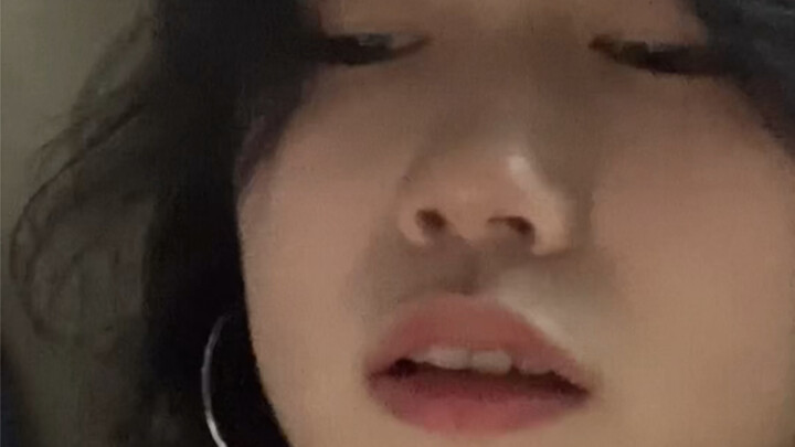 موسيقى أصلية | هل يُتظاهر كل من تم التخلي عنهم بالقوة ويشاهدون الشاشة بجنون؟