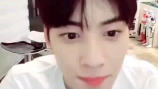 Cha Eunwoo Tôi chỉ có gu thẩm mỹ nhẹ nhàng thôi nhưng tôi không phải là người đơn giản