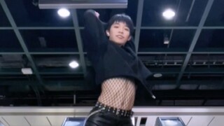 ฉันชอบมันมาก ฉันอยากจะเต้นก่อนออกจากสถานีด้วยซ้ำ