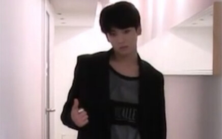 【BTS】บางทีพวกเขาอาจไม่คาดคิดว่าพวกเขาจะได้รับความนิยมมากขนาดนี้ในอนาคต ซึ่งนั่นก็ปิดกั้นเส้นทางกลับข
