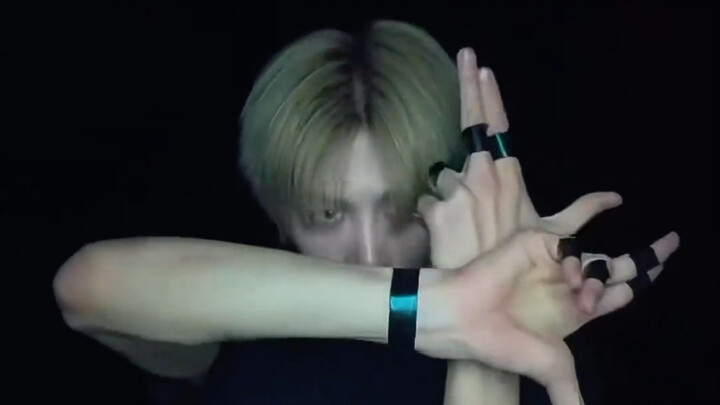 ทีดับเบิลยูเอส ฮันจียุน เต้นเพลง “GO” ที่คิดท่าเอง! (แบล็กพิงก์) ฝีมือสุดหลอน…｜อัปเดตไอจี 260401