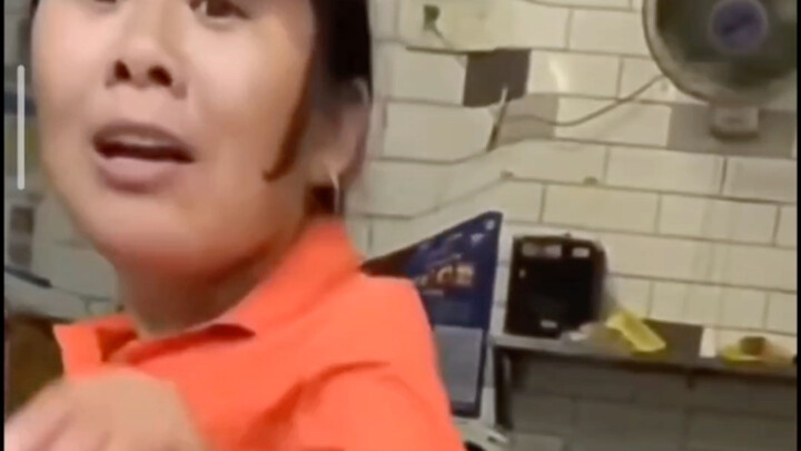 “你太专业了，她甚至没有一点犹豫”