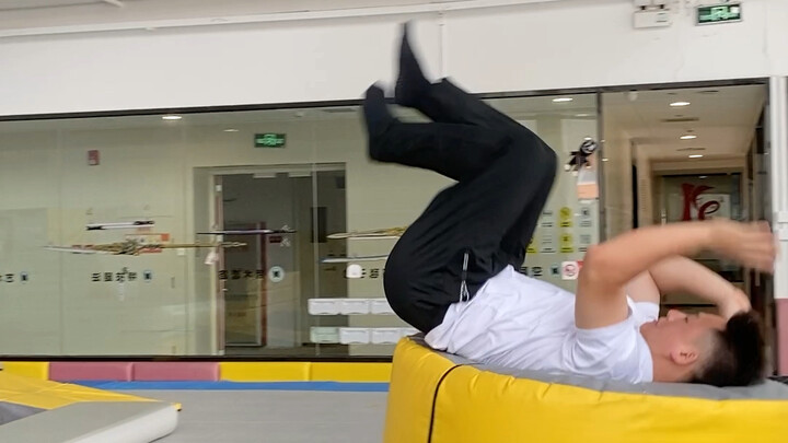 Salto depan