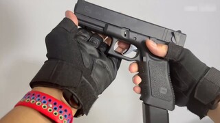 Fully automatic! Glock g18c! Tucao review! [Safety softie]