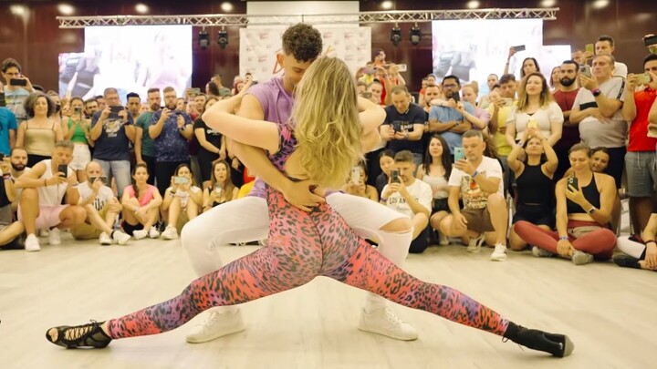 Berra & Laura Dani J ft Joana Santos - Casi Tuya