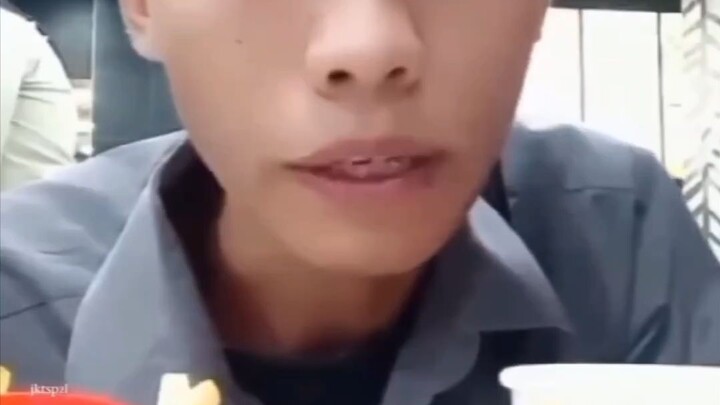 hidup lagi susah²nya ketemu dia....berasa tercerahkan