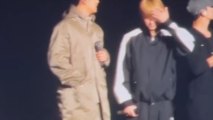 [Q-Wa] An elbow strike from Kim Min-gyu