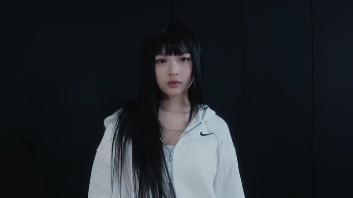 โอ้โห! เต้นในเสื้อสเวตเตอร์จะเซ็กซี่ได้ขนาดนี้เลยเหรอ | ห้องซ้อมโซโล่ 'cool with you' ของฮันนี่