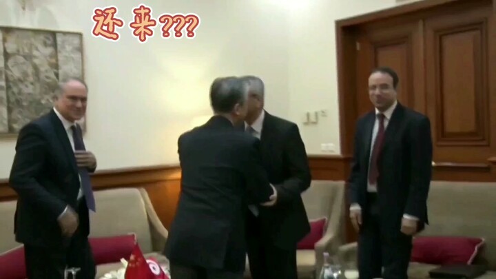 【Uông Văn Bân】Ngủ gì cơ? Cùng nhau lên tiếng chỉ trích nào