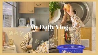 [ENG] Living alone in Bangkok Vlog🌦🍝 ใช้ชีวิตอยู่หอ, ทำอาหารกินเอง, แวะคาเฟ่, ตัดคลิป, ดูซี่รีย์