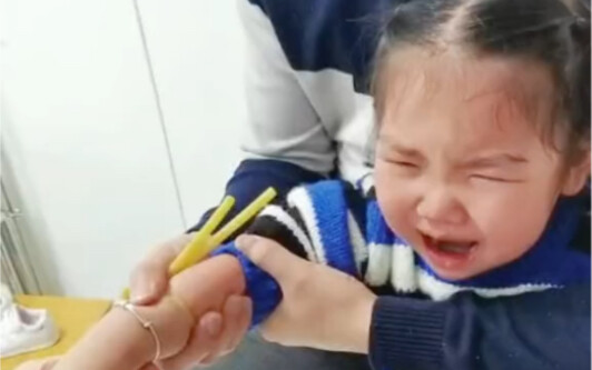 半夜来急诊，没想到2岁的娃竟说出这话……