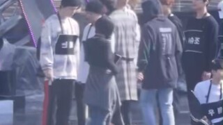 【SEVENTEEN】惠林老师就是SVT的第十四位成员，珉奎位《Oh My》