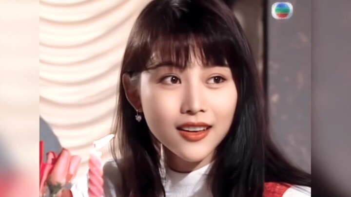 It turns out that Ada Choi is not Versailles, these two are actually played by the same person!