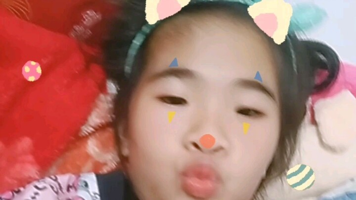 mặt mộc của con gái đẹp hơn mặt make-up của con gái hay xấu hơn mặt make-up của con gái nhỉ các bạn