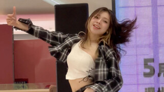 这首歌体感像是去年出的