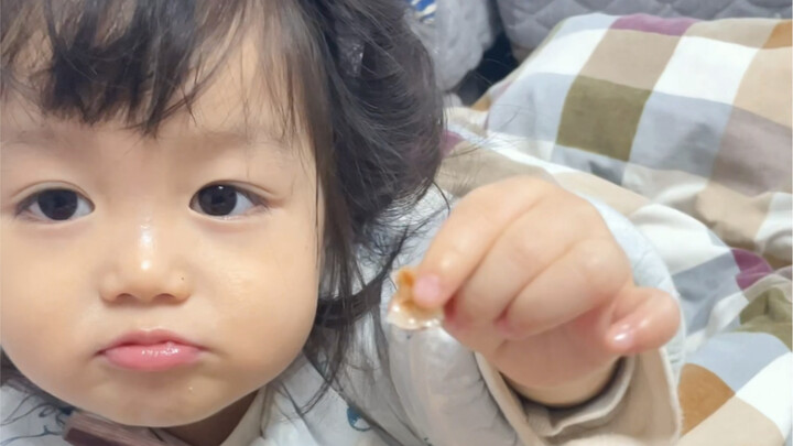 อุแว้ๆ 5555~ ตอนเด็กๆ เธอช่างอ่อนโยนเช่นนี้ ทำไมโตขึ้นมาถึง…