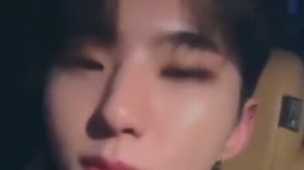 #Kwon Soon-young apologizes to fans for overproducing merchandise. What really matters in fandom is 