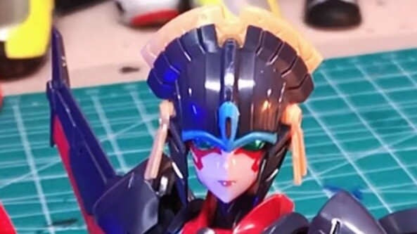 Qian Zhilian Transformers Assembler Girl Wind Blade