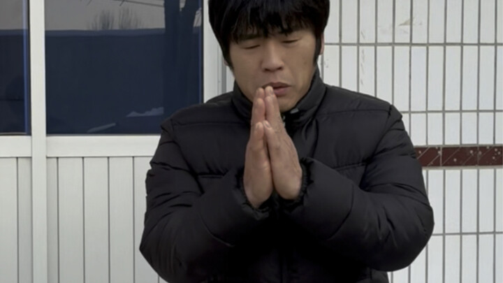 I caught a cold yesterday and my legs hurt so much I couldn't walk. I'm sorry, friends. I have to ta