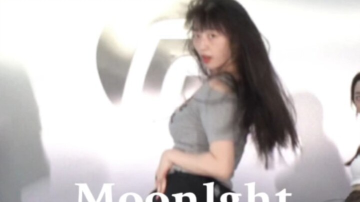 《Moonlight》| 绝绝子！一秒沦陷，氛围感极强的一首歌！下次拍原创编舞～