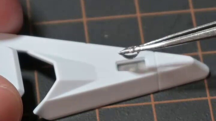 Can UV glue be used like this? Tips for adding lights to models - HG Cauchy Gundam