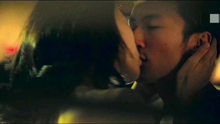 (ภาพยนตร์) ฉากจูบร้อนแรงของเซี่ยถิงเฟิงกับเกาหยวนหยวน