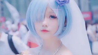 Rem in a gorgeous wedding dress.