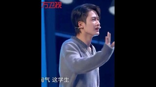 我真的太喜欢看檀健次跳舞了，演戏唱歌跳舞都可，这也太全能了吧，入坑不亏