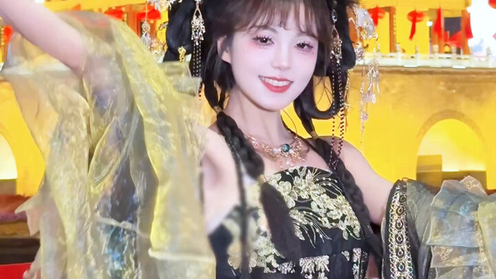 Ketika pe* Hanfu menari mengikuti Tanah Suci