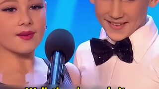 คำพูดไร้เดียงสาของเด็กอายุสิบขวบทำให้ผู้ฟังหัวเราะ