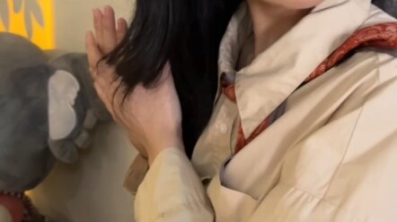她的每个动作都好像在牵动我的心#地下恋情 #办公室恋情 #人间理想型