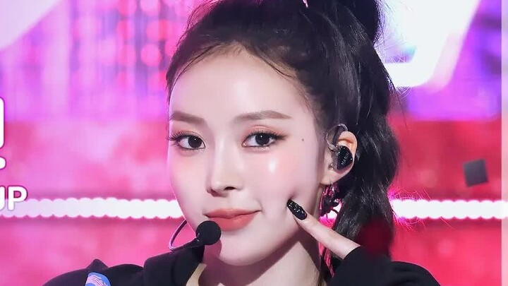 NARIN "HANDS UP" vertical version of the music center MBC250503