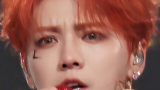 35 giây thật sự gây sốc... Lu Han đã hát "Love" ngay trước mặt tôi...