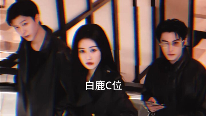 This camera movement makes everyone the center