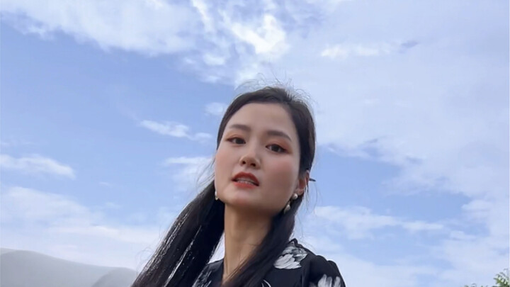 Cứ cố gắng từng chút một, khách hàng sẽ đến thôi! Cố lên! #Nỗ lực chính là mùa cao điểm, không nỗ lự