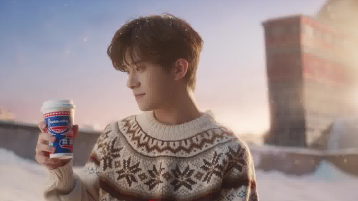 Jackson Yee x Luckin Coffee’s latest ad unlocks winter’s warmth and comfort.