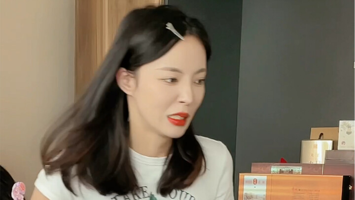 Sebuah kalimat santai darimu bisa menyembuhkan hariku sepanjang hari～