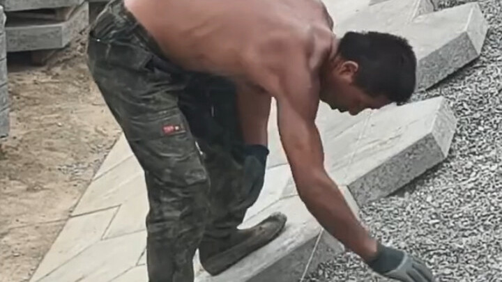 Those who look down on migrant workers, come out and take a look: if it weren’t for people like them
